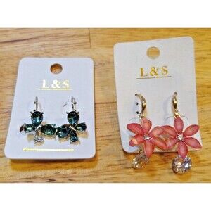 2 Pairs Brand New L&S Flower Earrings Studs Floral Jewelry Lot NIP